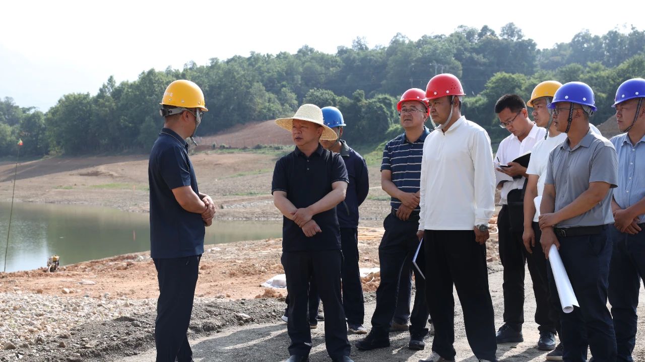 胡兴才督导调研基层党建、重大项目建设等工作